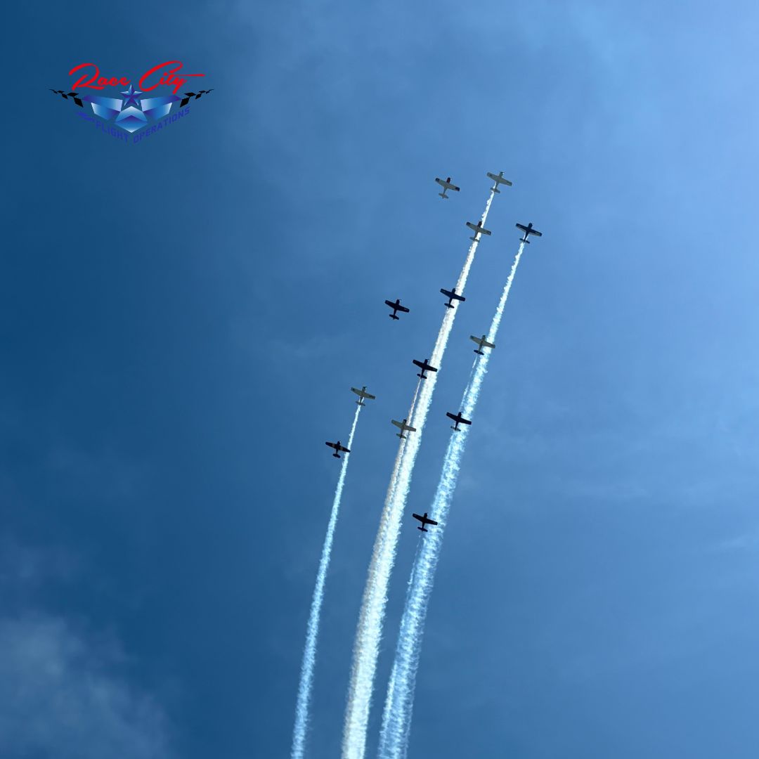 Another amazing photo from Oshkosh '25 ๐คฉ (courtesy of CFI Alexis)
