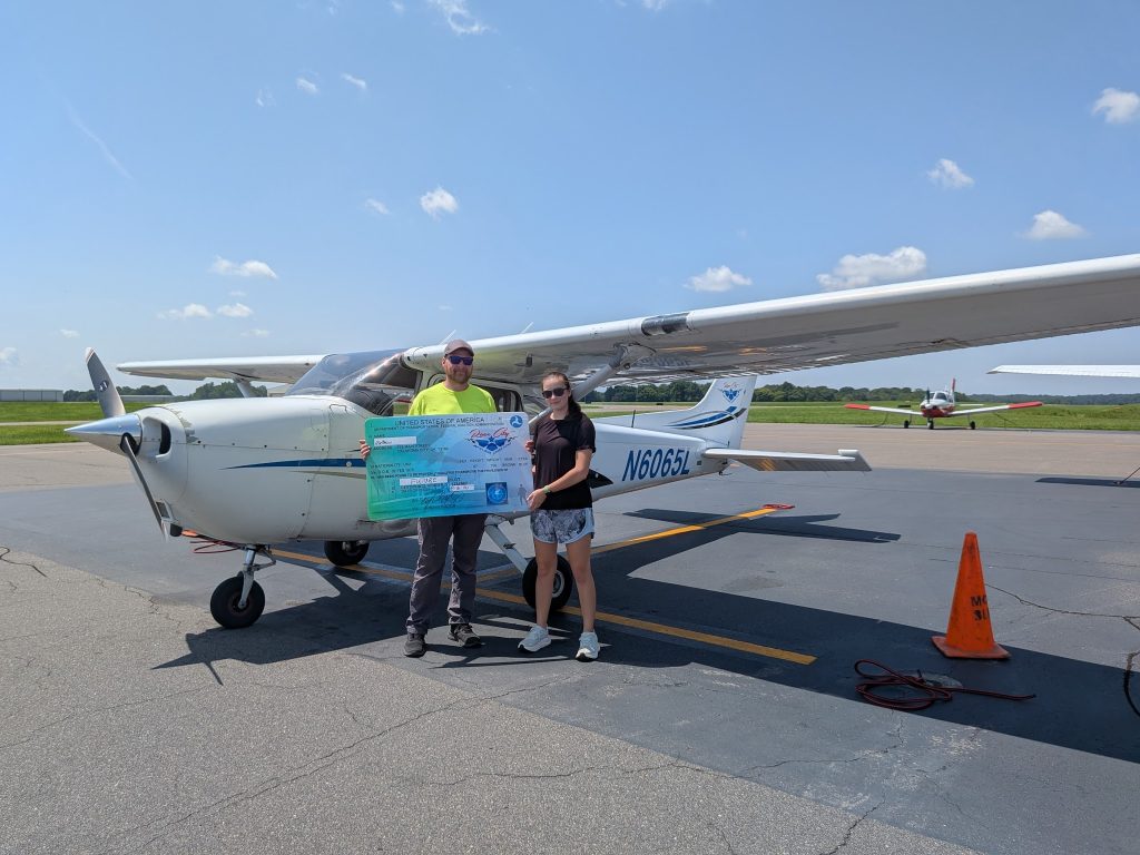 First flight: UNLOCKED 🔓 Huge congrats to Matthew on taking the controls for his discovery flight with CFI Alexis today! Next stop: Private Pilot License! ✈️☁️
